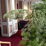 Отель Le Saint Gregoire
